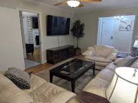 Spacious 4-bed home with king suites, near Riverbanks Zoo and downtown Columbia. - 3-Star