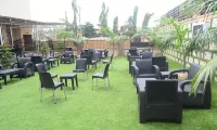 Ritz-Carinton Suites - ที่มีบาร์