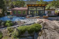 Best Swimming Hole in Town - Five Bedrooms - All King Beds! - 4-Star