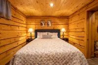 Guesthouse Cabin vacation rentals in Berkshire County - 4-Star