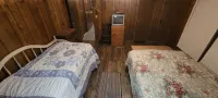 2 bedroom home surrounded by beautiful mountains! - 2-Star