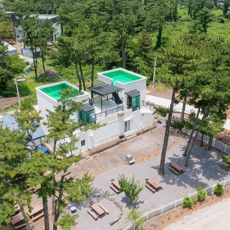 Jeju Solsup Pension Отели рядом с достопримечательностью «Лес Биджарам»
