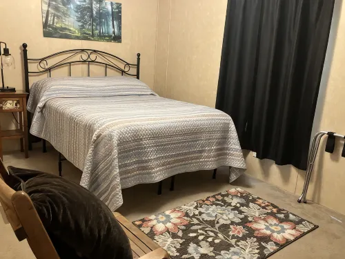 Quiet Super Clean Comfortable 7 Mile  to Downtown Newberry   5 Mile from I 26 - 2-Star