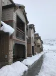 Luxury Condo Park City- Private Hot Tub, Near Ski Resorts, bike trails, & golf. - Pools