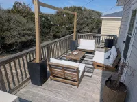 Comfortable and clean beach cottage convenient access to the beach. - 3-Star