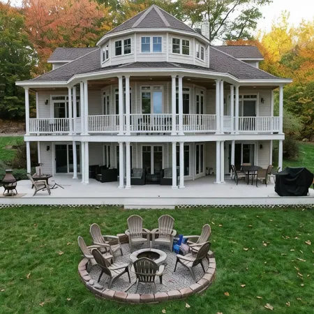 Njoy Luxury - MUST experience this exclusive and stunning lakeview home