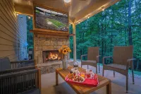 Bear Crossing-Private home-Hot Tub-Games-Cozy - 2 tähden