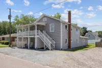 The Coral Door. 2 Bdrm 1 Bath Unit. Sleeps 5. Linens Included! - 2-Star