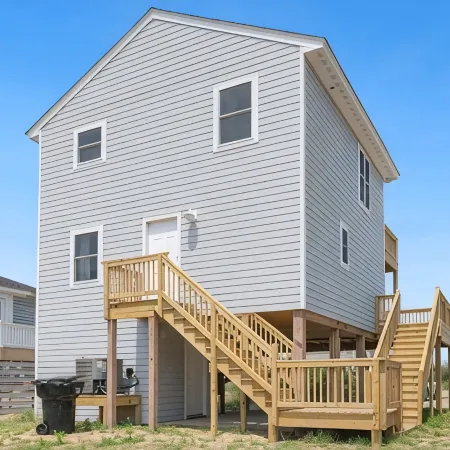 Gorgeous, Ocean View, 3 bedroom, 2 bathroom home in the heart of Kitty Hawk!