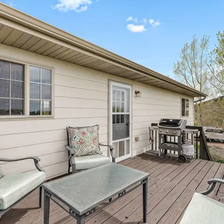 Close to Airport! Newly updated home! Great neighborhood!
