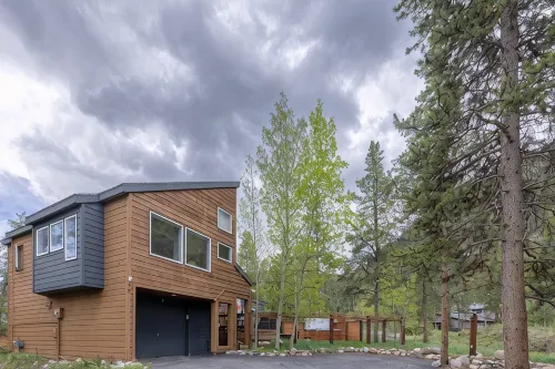 Keystone Ski Resort w/ Free Shuttle, Pet Friendly, Private Hot Tub, Pool Access! - 健身室/gym room