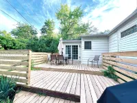 Adorable Comfy 4Bd3Ba Cottage Walk to Purdue with Game Arcade + Ping Pong Table! - Wifi