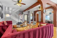Epic 7BR/7BA House 1/2 block from Tropicana - 3-Star
