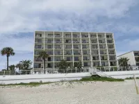Days Inn by Wyndham Daytona Oceanfront - Spa