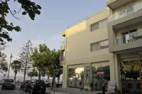 Bristol Sea View Apartments - 2 Sao