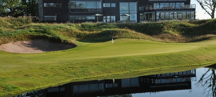 Sand Golf Club โรงแรมในเยินเชอปิง