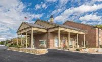 Baymont by Wyndham Kansas City KU Medical Center - 2-Star
