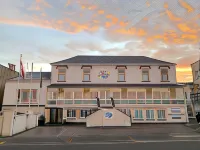 The Royal Clarence Hotel (on the Seafront) - 2-Star