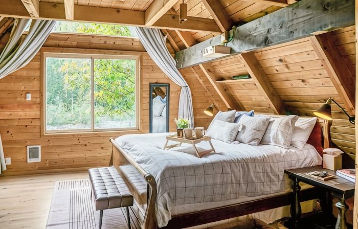 Riverfront A-Frame w/ Hot Tub • Near Stevens Pass • Pet-Friendly Retreat