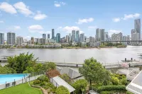 Wow! ~ Skyline City, Water + Story Bridge Views - 3-Star