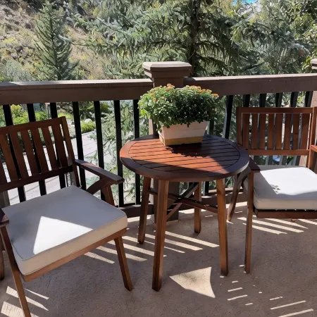 3 Bedroom Condo Just Steps From Arrowhead Lift