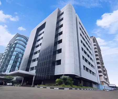 GiiA Sanno Pluit Отели рядом с достопримечательностью «PRJ Kemayoran Gambir Expo Hall D Gudang»