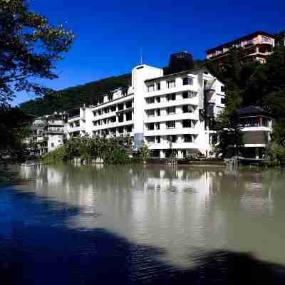 Volando Urai Spring Spa & Resort Hotel Exterior