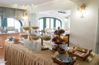 Delphi Art Hotel