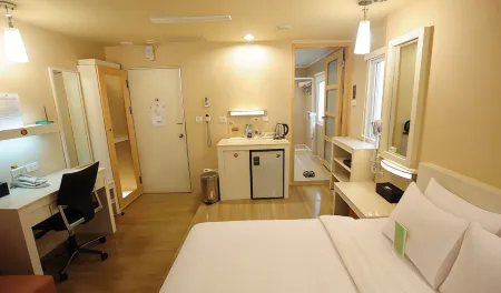 Kindness Hotel (Kaohsiung Hanshen)