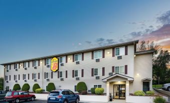 Super 8 by Wyndham Johnstown/Gloversville