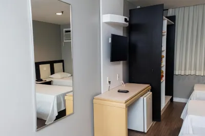 Master Express Alberto Bins - 200 Metros do Hospital Santa Casa Các khách sạn gần Sân bay quốc tế Salgado Filho
