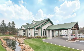 Days Inn & Suites by Wyndham Baxter Brainerd Area