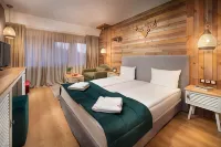 Room in BB - Hotel Moura Deluxe Room