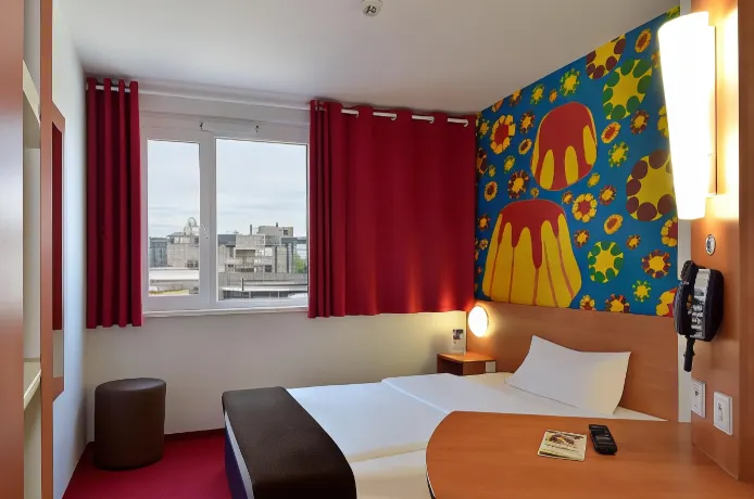 B&B HOTEL Bielefeld-City 