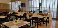 One Central Hotel & Suites - Frühstück