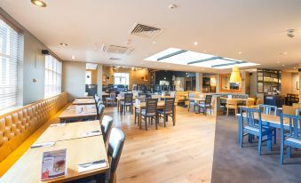 Premier Inn Swindon West (M4, J16)