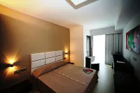 White Hotel - Bathtub