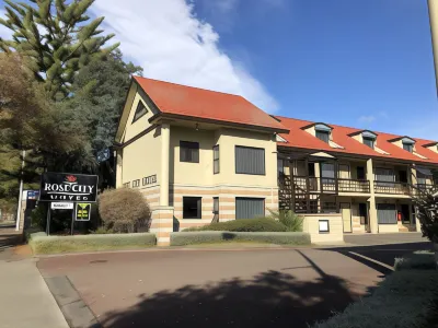 Rose City Motel فنادق في 