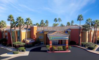 Holiday Inn Express & Suites Scottsdale - Old Town