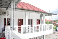 Samar Wulu Guest House Syariah Mitra RedDoorz near Ketapang Hotel dekat Pantai Pulau Tabuhan