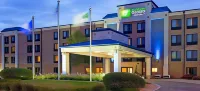 Holiday Inn Express & Suites Eden Prairie - Minnetonka Hotels near General Store of Minnetonka