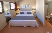 Apartahotel Aguadulce Hotels in La Envia