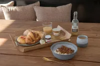 La Peniche - Bed and Bicycle - Vienne Hotels in Vienne