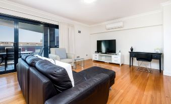 Fremantle Harbourside Luxury Apartments