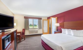 SureStay Plus Hotel by Best Western Litchfield