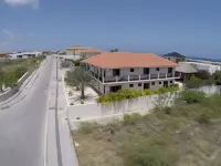 Holiday Villa Near the Beach in Luxurious Royal