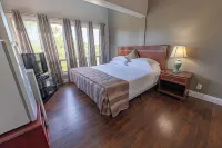 Sauble Beach Lodge