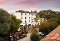 Drift Santa Barbara, a Member of Design Hotels Các khách sạn gần Our Lady of Sorrows Church