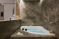 Mirabile Luxury Suites - badewanne