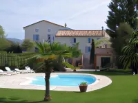 Logis Hôtel la Bastide des Monges - Pools